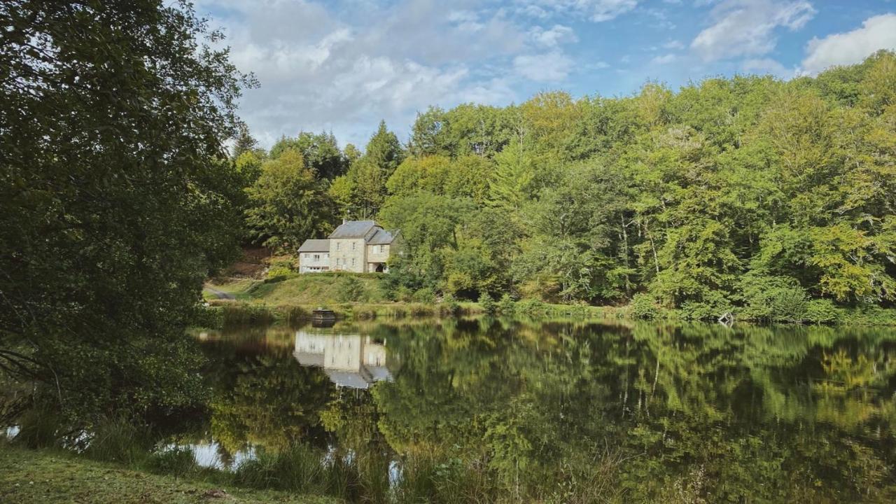 Appartement Aux Sources De La Chabanne Saint-Hilaire-les-Courbes Екстериор снимка